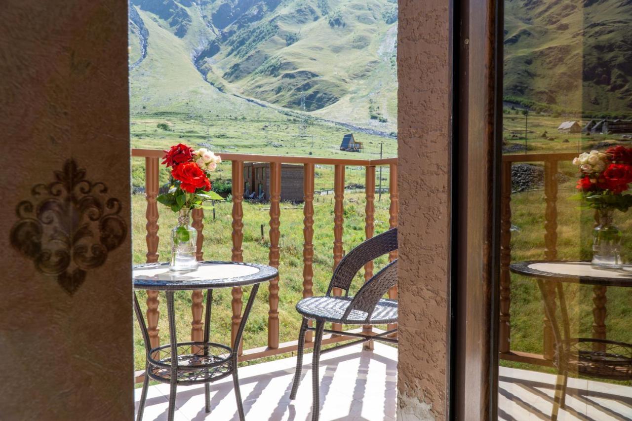 Hotel Diamond Kazbegi Exterior photo